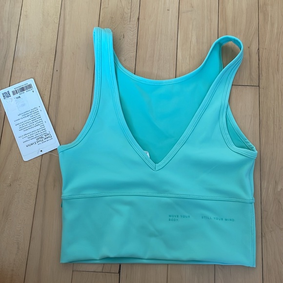 Lululemon athletic top - Picture 2 of 3